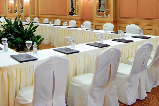 Medium-sized conference room